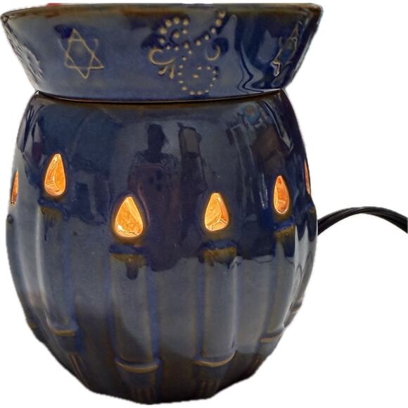 Scentsy Menorah Holiday Collection Full-Size Blue Ceramic Warmer + Wax Bar - Picture 2 of 4
